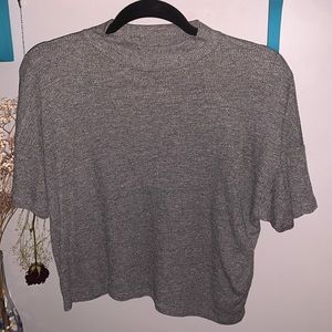 Heather grey mock neck short sleeve Abercrombie & Fitch cropped shirt